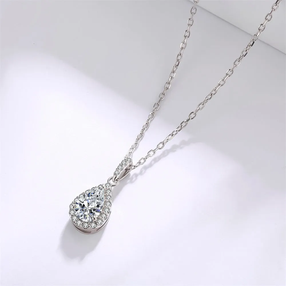 1.0 Carats VVS1 Moissanite Pendant Necklace for Women 0081