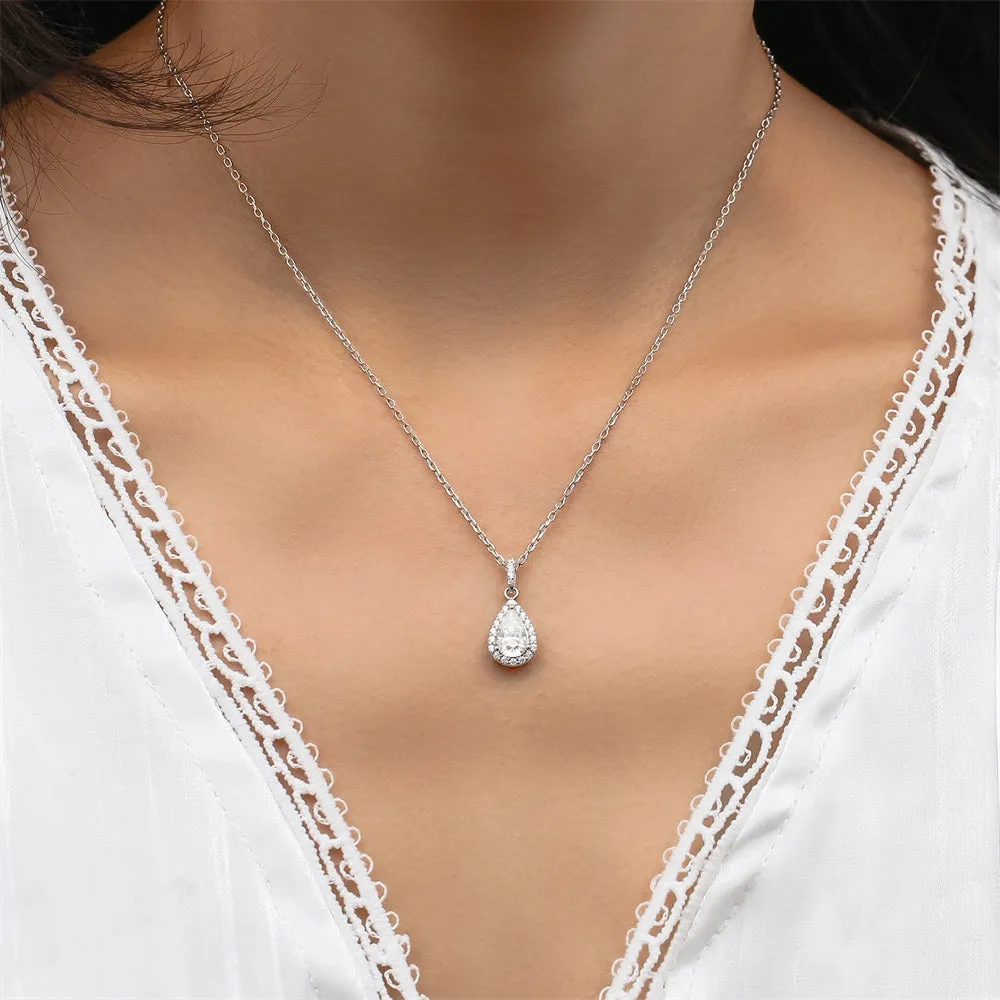 1.0 Carats VVS1 Moissanite Pendant Necklace for Women 0081