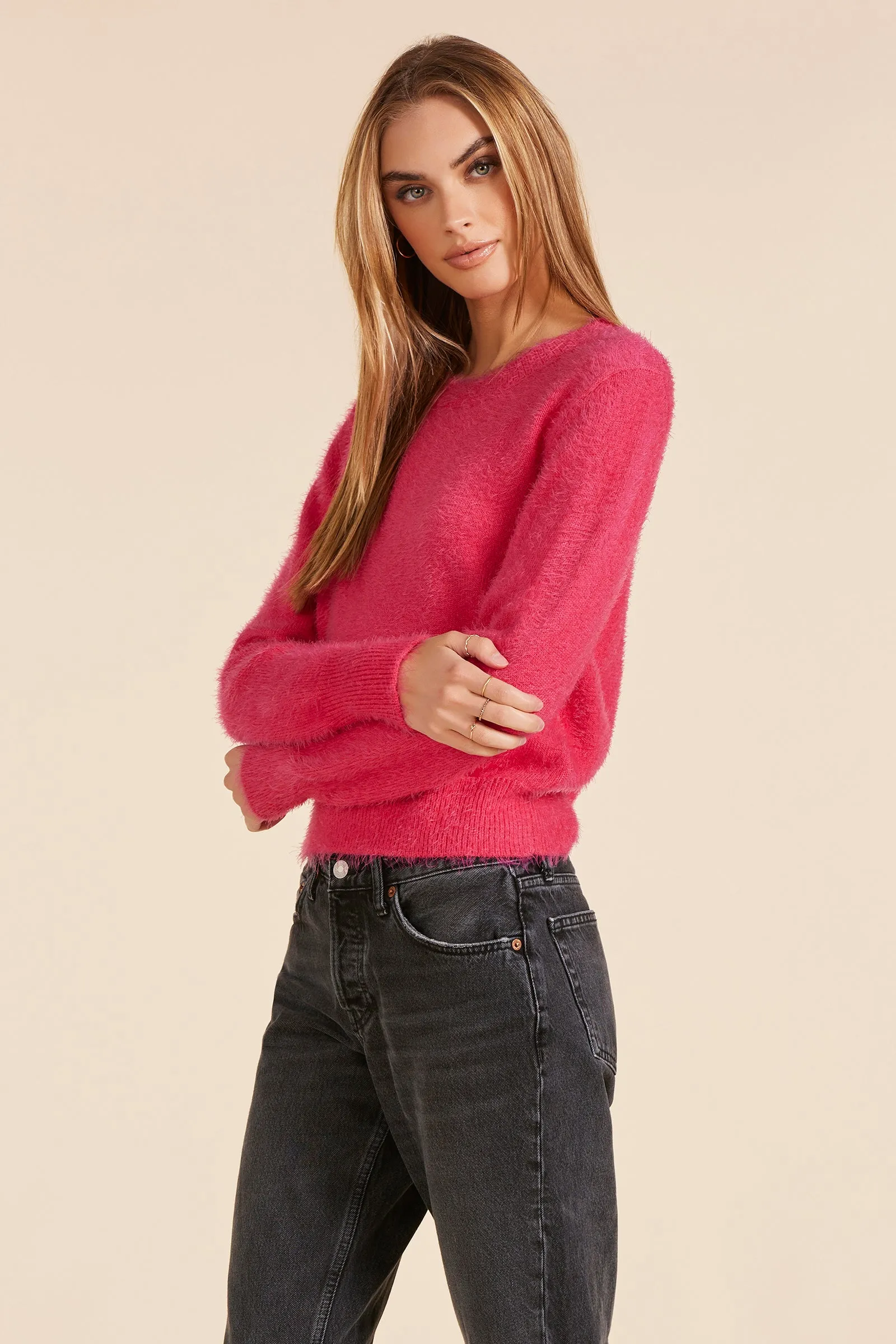 CREWNECK CROPPED SWEATER