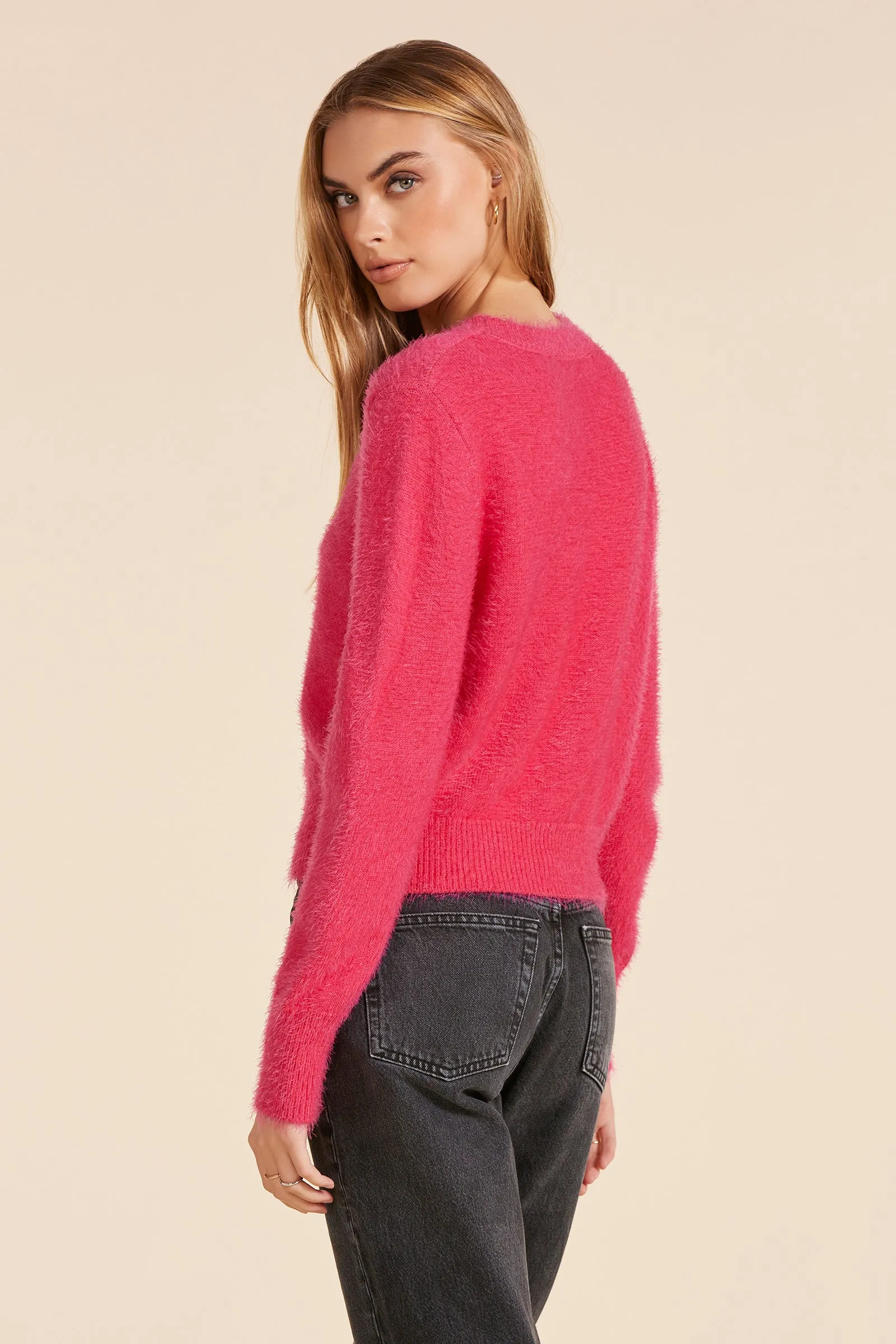 CREWNECK CROPPED SWEATER