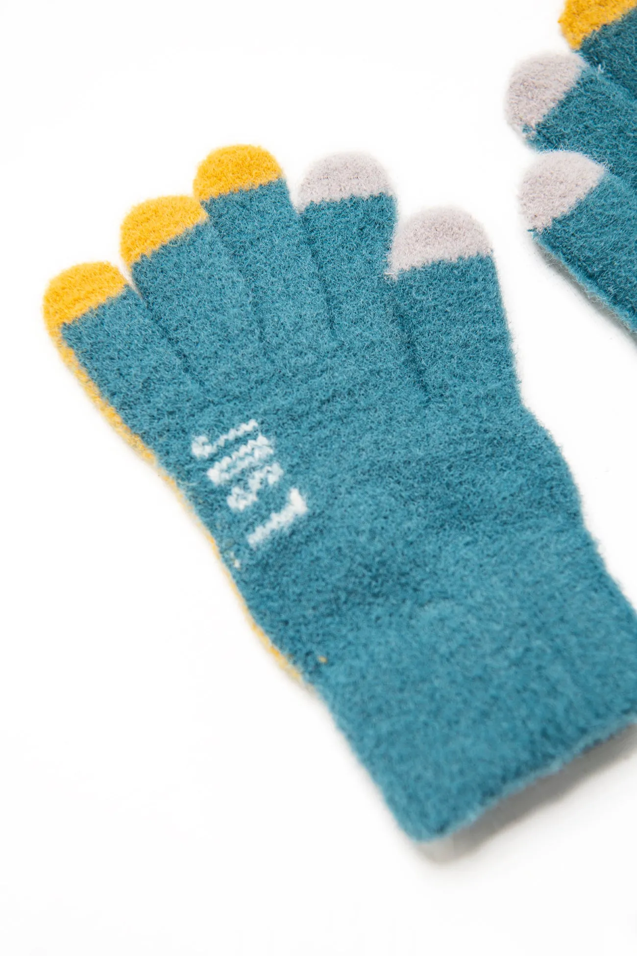 Knitted Gloves