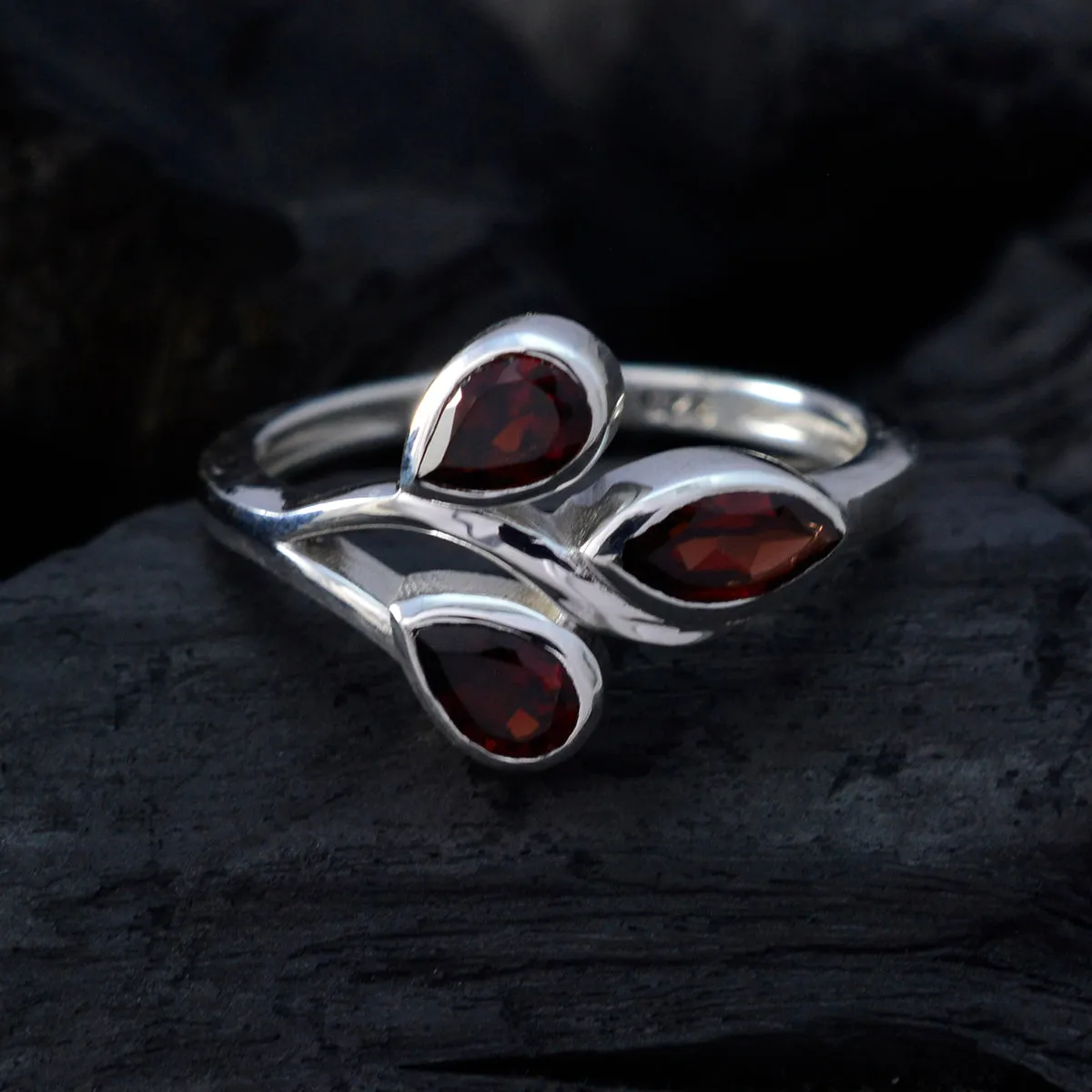 Nice Gemstone Garnet Sterling Silver Rings Estate Jewelry For Sale