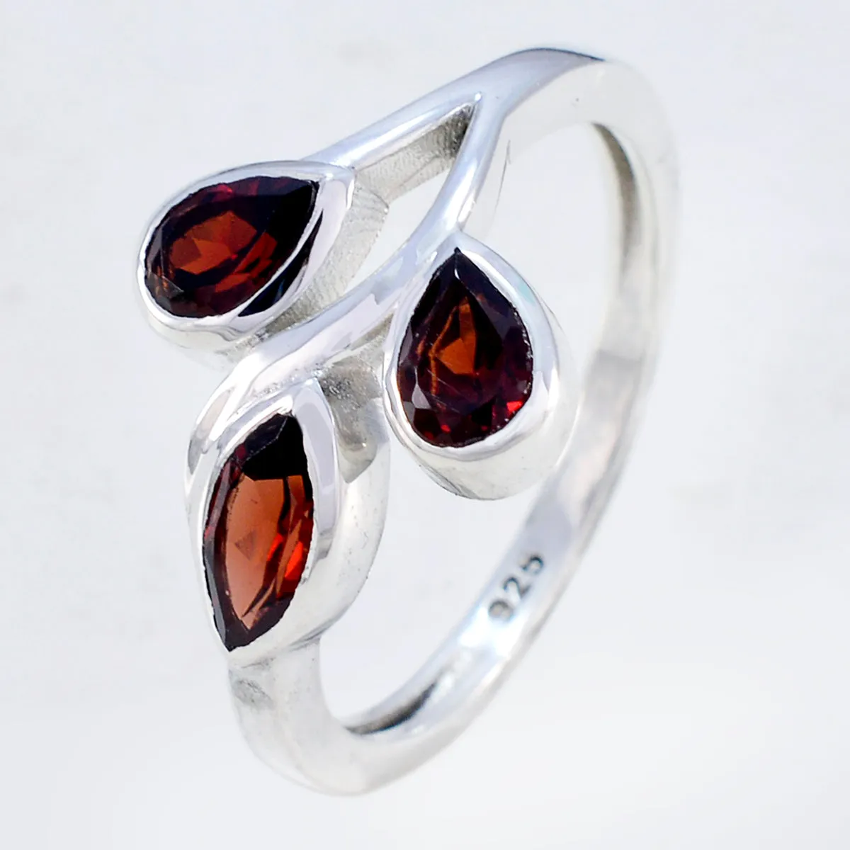 Nice Gemstone Garnet Sterling Silver Rings Estate Jewelry For Sale