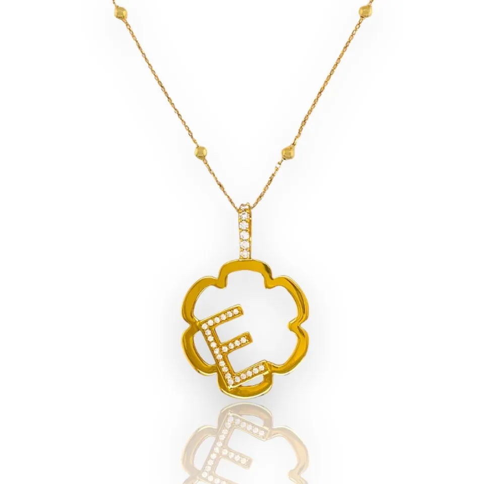 Peyton Daisy Initial Necklace